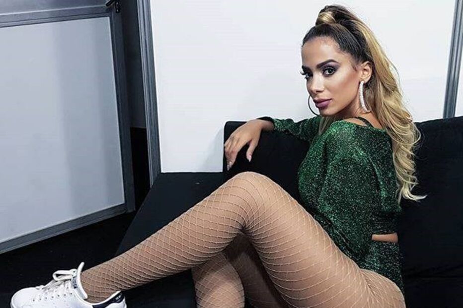 Anitta, Kamilla Fialho, Batalha Judicial