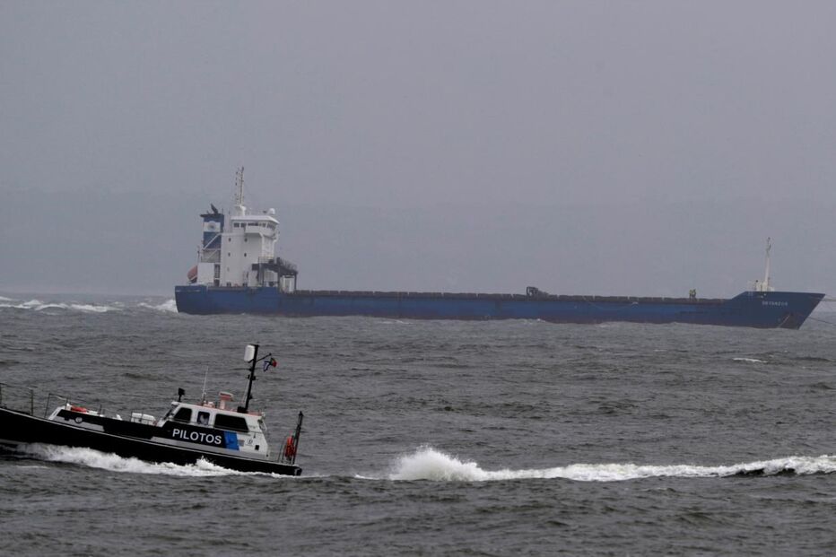Navio Betanzos encalhado em Lisboa