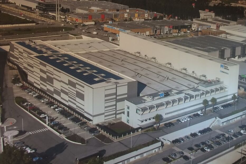  Fábrica da Porto Editora na Maia