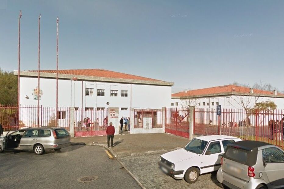 Escola E B 2 3 de Pedrouços, na Maia
