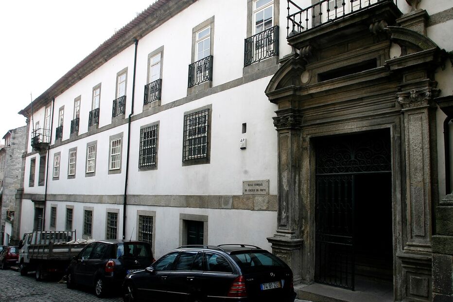 Dupla feminina de assaltantes encontra-se presa preventivamente e está a ser julgada no Tribunal de S. João Novo