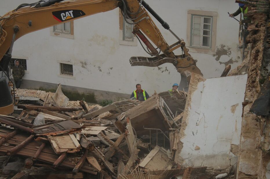 Casa devoluta caiu em Santarém devido ao mau tempo