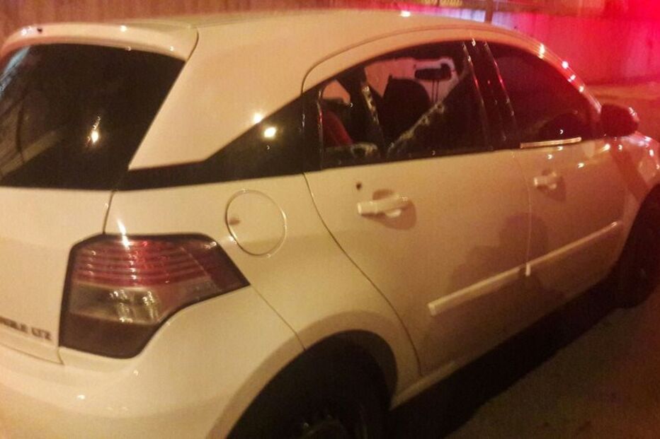 Carro onde seguia Marielle Franco, vereadora assassinada no Rio de Janeiro