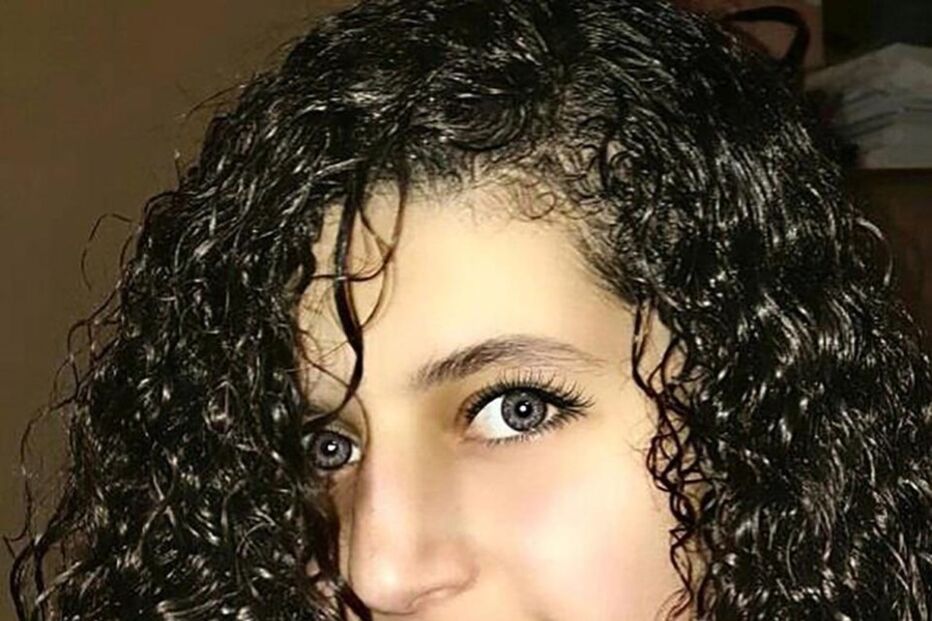 Mariam Moustafa espancada até à morte por 10 raparigas 