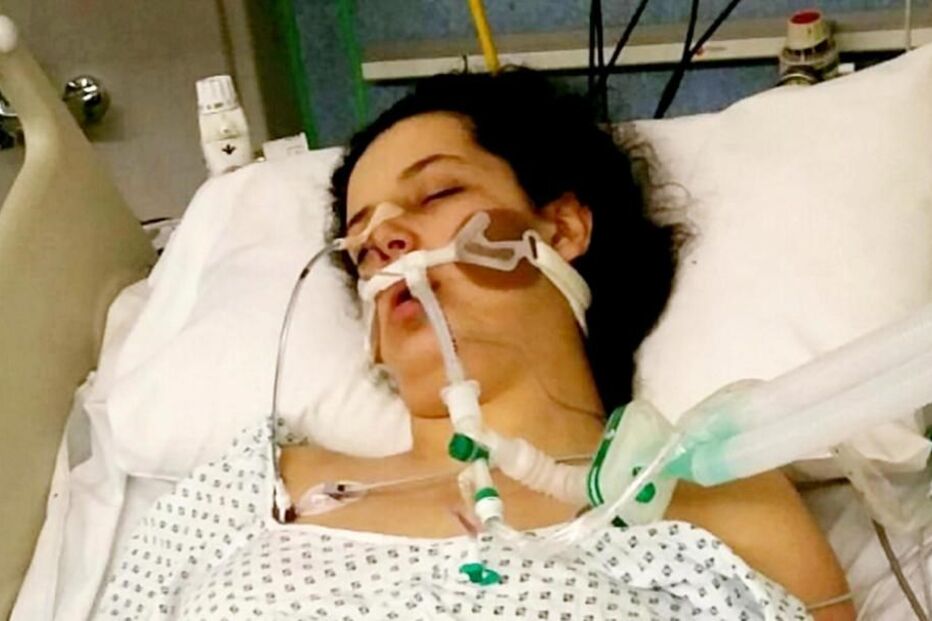 Mariam Moustafa espancada até à morte por 10 raparigas 