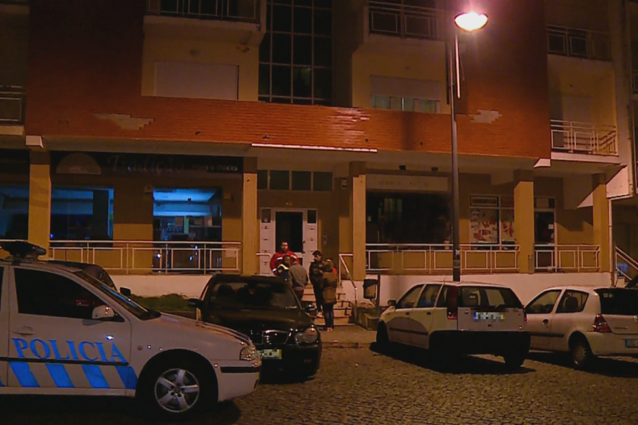 Mulher foi encontrada morta pelo filho