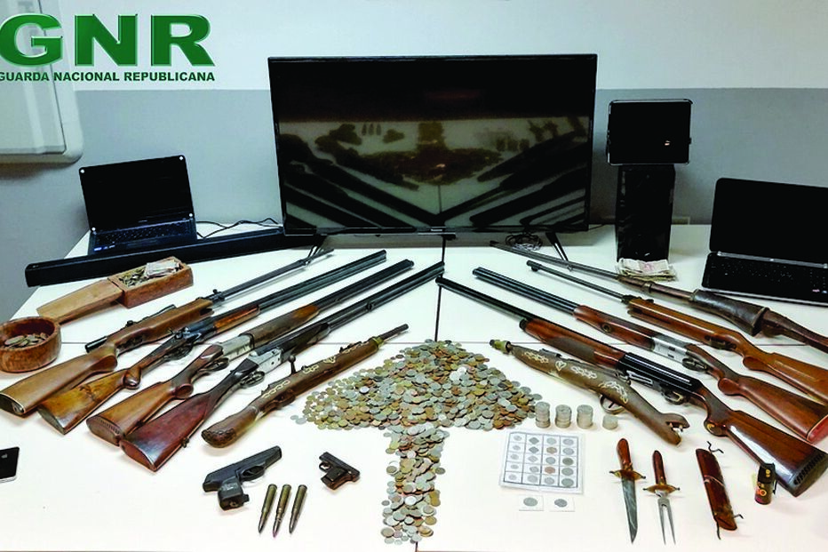 Material apreendido pela GNR de Tavira
