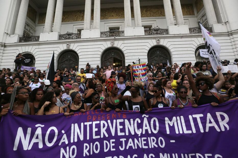 Milhares saíram à rua no Rio de Janeiro para homenagear Marielle Franco