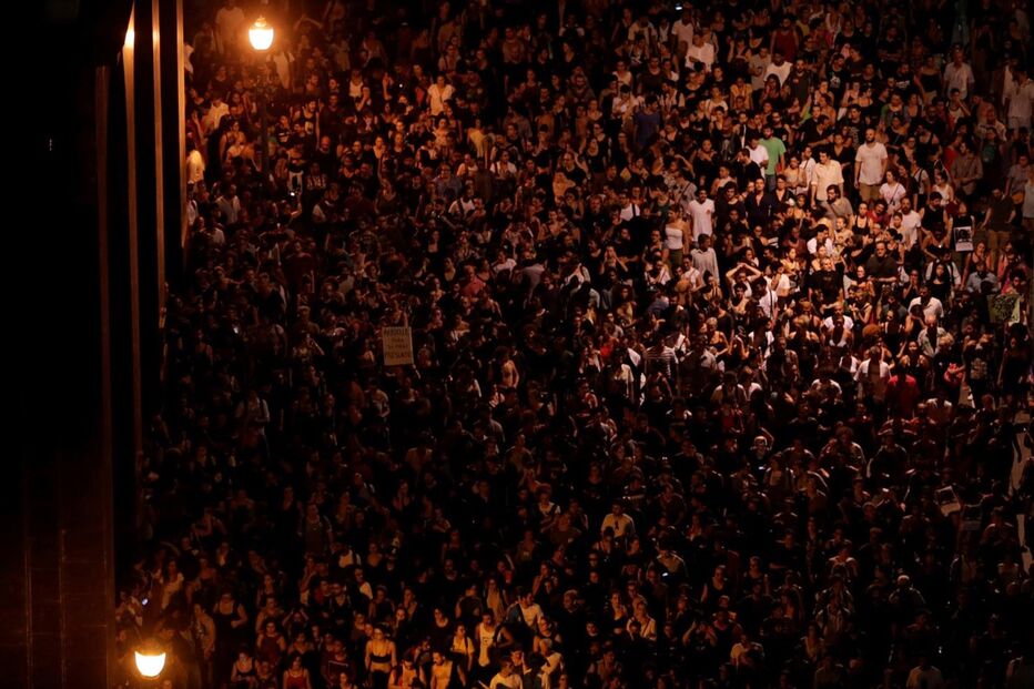 Milhares saíram à rua no Rio de Janeiro para homenagear Marielle Franco