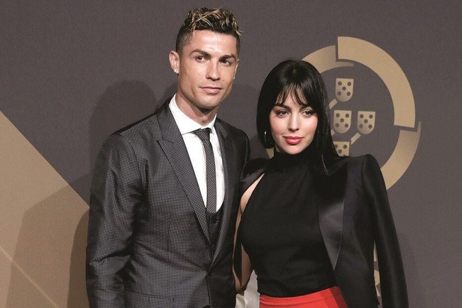 Cristiano Ronaldo brilhou ao lado de Georgina Rodríguez na passadeira vermelha   
