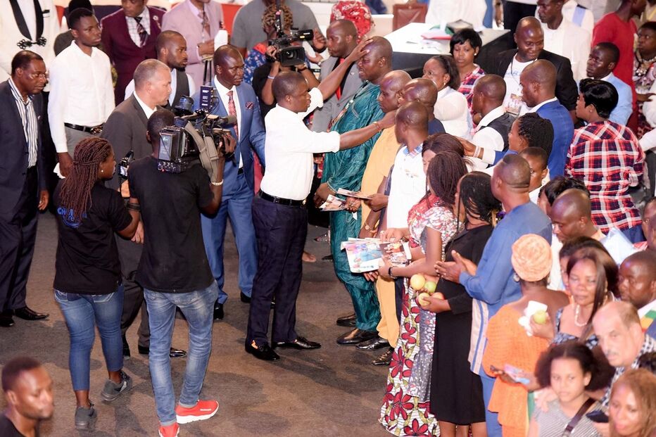 Shepherd Bushiri, pastor, padre, profeta