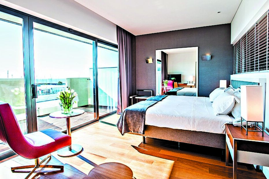 Pestana Cidadela Cascais – Pousada & Art District, cascais, obras de arte, biblioteca solidária