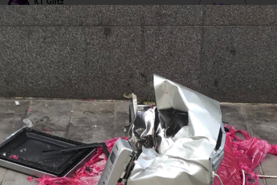 Microondas confundido com bomba lança pânico em Londres