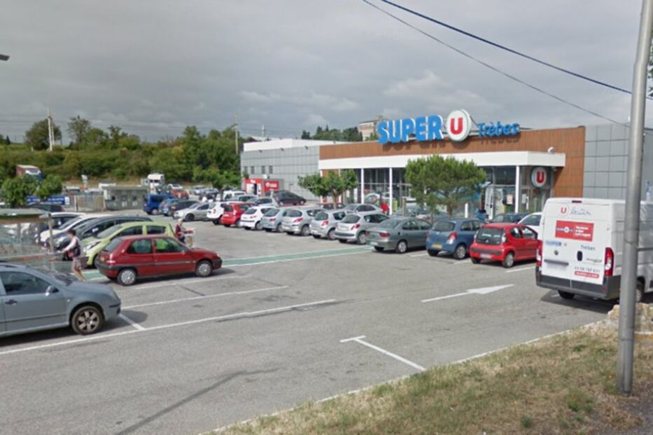 Dispara contra a polícia e faz reféns em supermercado no sul de França