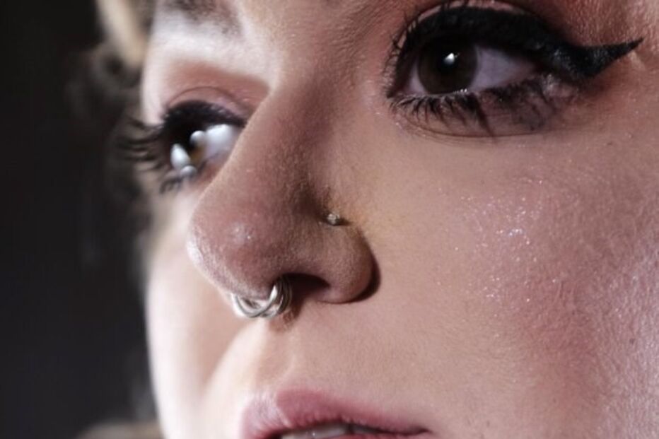 Olivia Qualls, modelo, barba