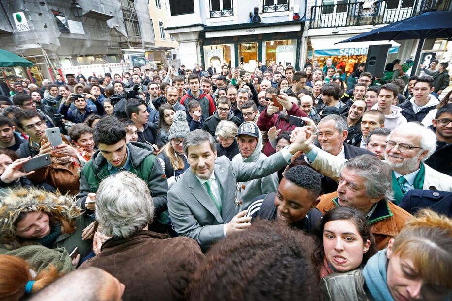 Bruno de Carvalho inaugura loja no dia em que completa cinco anos de mandato