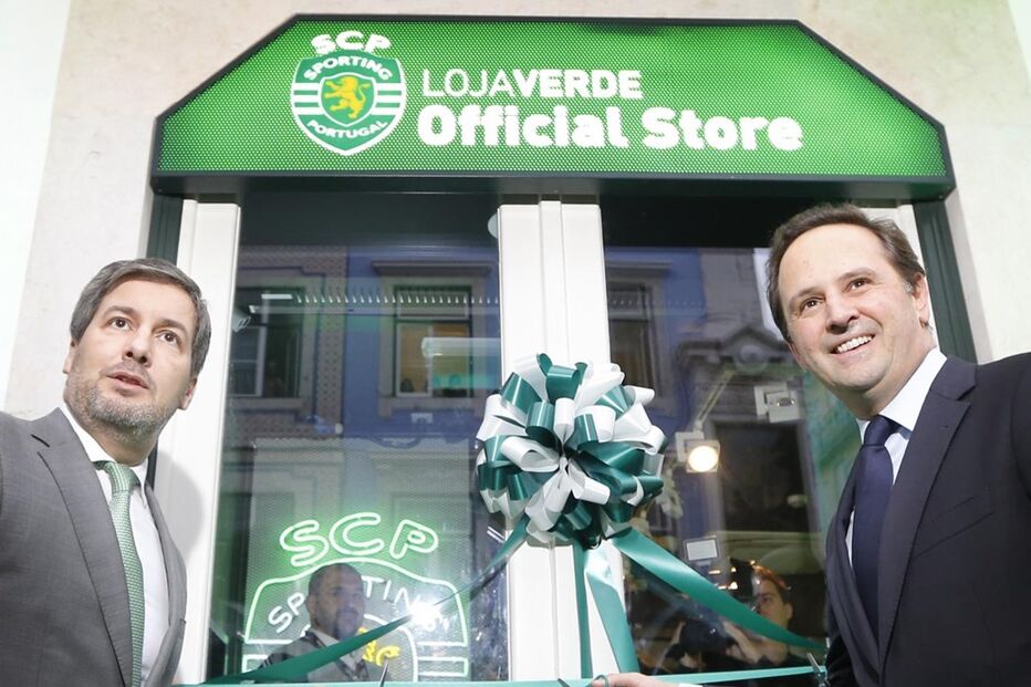 Bruno de Carvalho inaugura loja no dia em que completa cinco anos de mandato