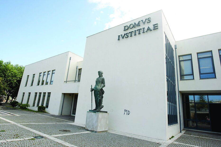 Tribunal de Espinho condenou homem por apropriação de coisa achada