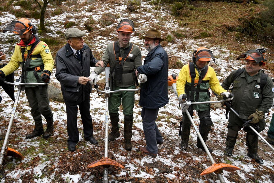 Marcelo Rebelo de Sousa em ação de limpeza de florestas no Gerês