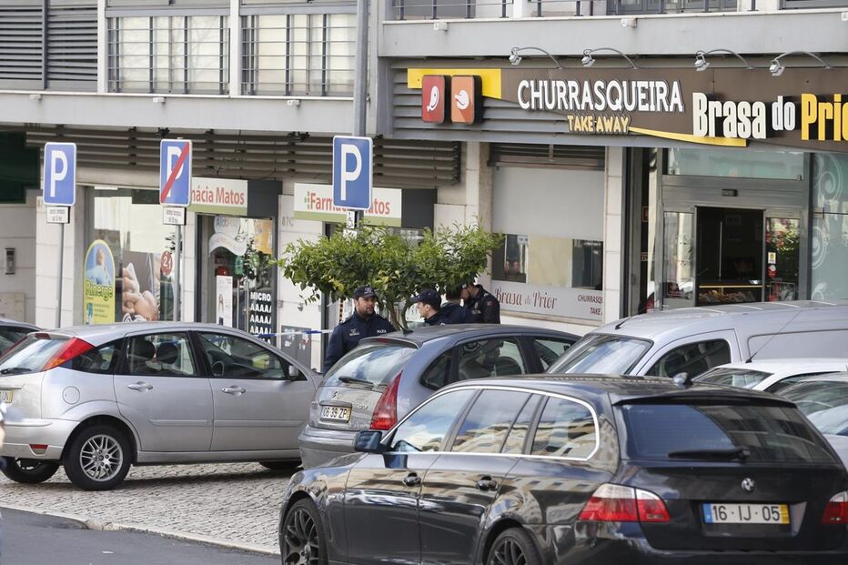 Grupo ataca restaurante em Loures e faz vários feridos