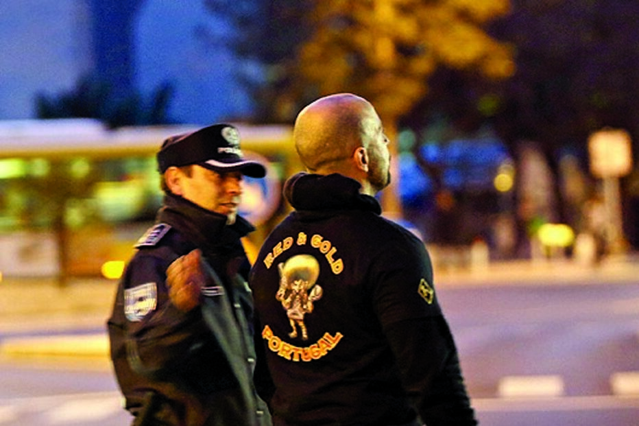 rixa, skinhead, extrema direita, Hells Angels, motard, gang, Los Bandidos