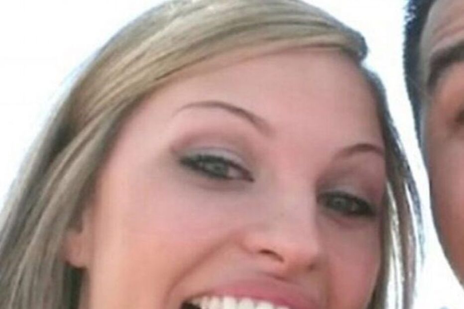 Professora detida por fazer sexo com aluno de 13 anos no recreio