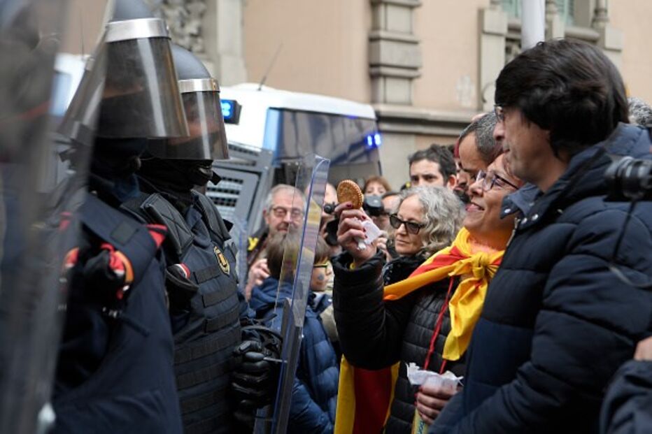 Confrontos em Barcelona