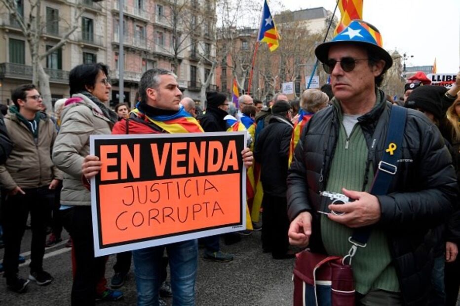 Confrontos em Barcelona