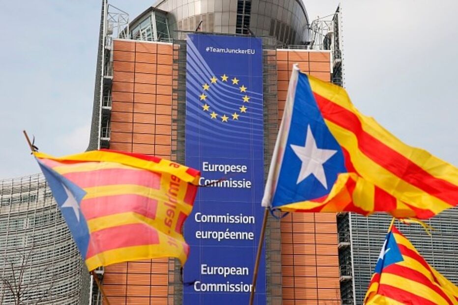 Manifestantes defendem em Bruxelas independentistas catalães detidos