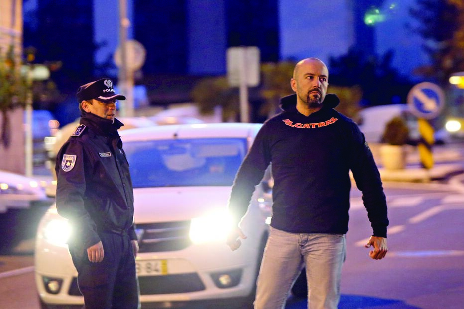 Mário Machado saiu do local a fazer sinais de morte e a insinuar retaliações