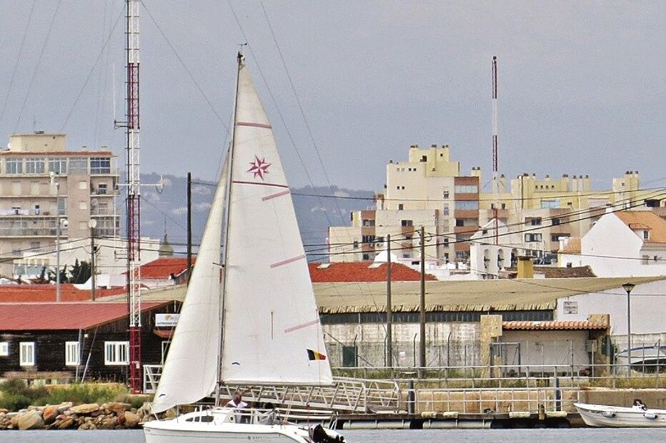 Porto Comercial de Faro vai ser alvo de estudo para reconversão