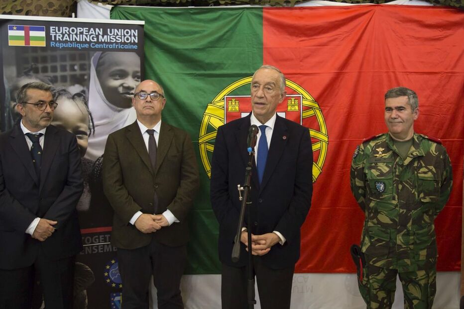 Marcelo Rebelo de Sousa visita militares em missão na República Centro-Africana