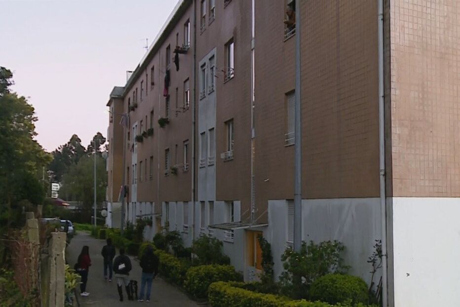 Mulher atingida a tiro pelo filho em Ermesinde