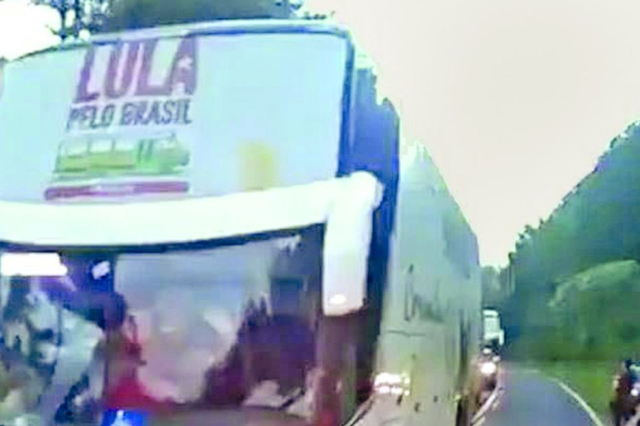 Caravana de Lula alvo de disparos 