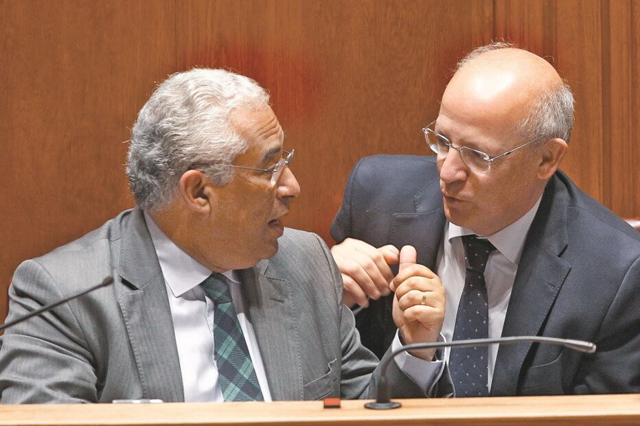 Augusto Santos Silva está a gerir dossiê com o primeiro-ministro, António Costa