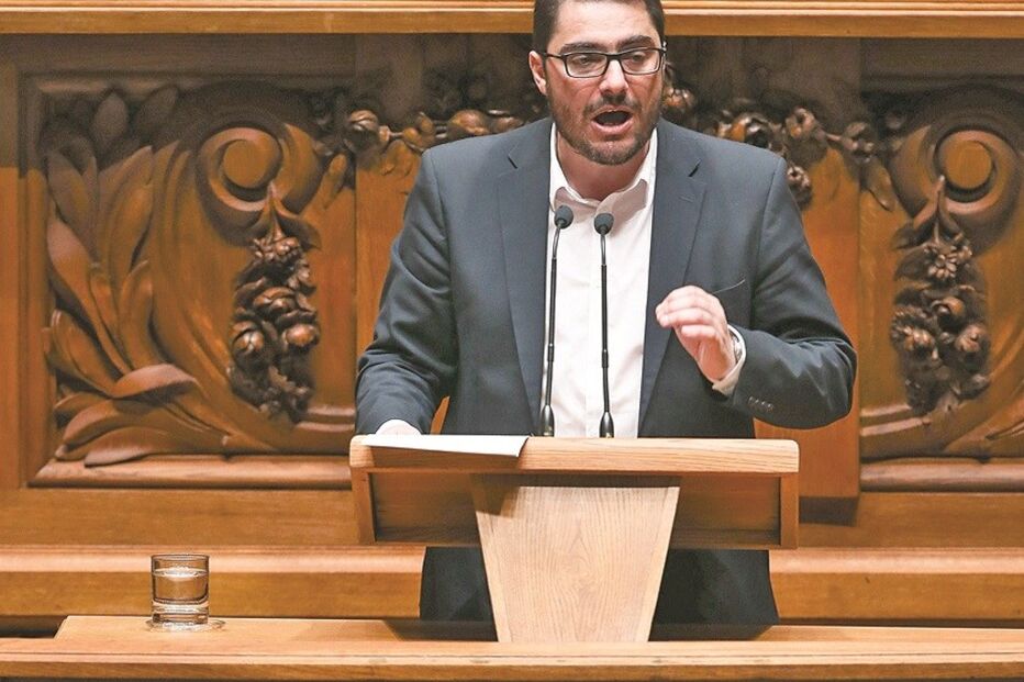 PCP criticou PS, PSD e CDS