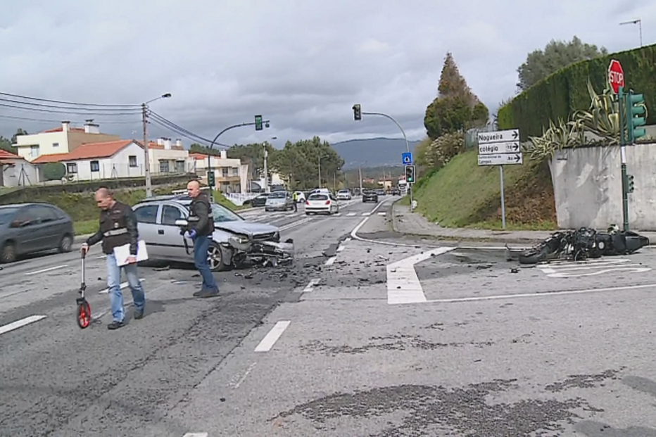 Acidente entre moto e carro faz um morto em Cerveira