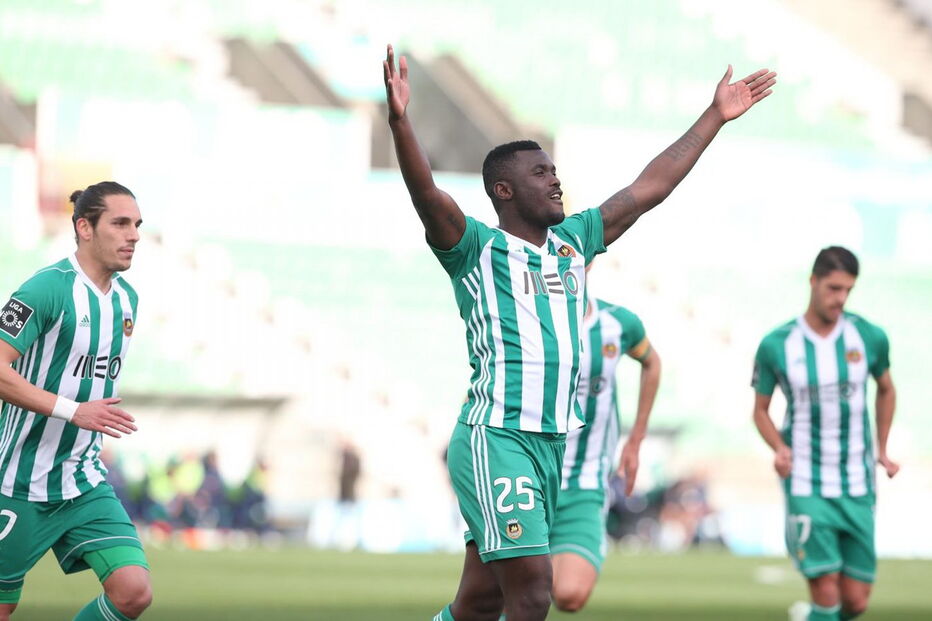 Rio Ave bateu Estoril em jogo da I Liga