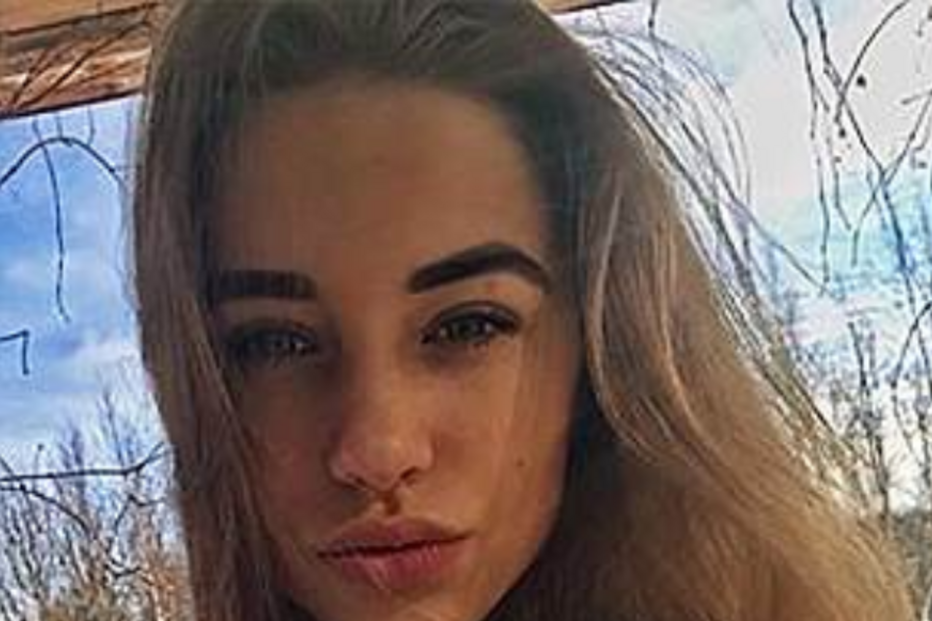 Professora de 41 anos investigada por fazer sexo com aluna menor