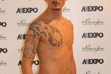 Jogador de futebol italiano torna-se estrela porno