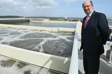 Ministro do Ambiente esteve ontem em Portimão para inaugurar ETAR e assinar contrato para reposição de areias