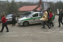 Um morto e 16 feridos em acidente com explosivos em Penacova. Explosão ocorreu durante procissão