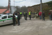 Um morto e 16 feridos em acidente com explosivos em Penacova. Explosão ocorreu durante procissão