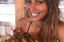 Liliana Santos tem aquecido as redes sociais com várias imagens das férias em Cabo Verde. A sensualidade da atriz tem sido alvo de milhares de elogios por parte dos fãs  