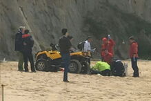 Um praticante de parapente morto e dois desaparecidos na Praia do Meco 