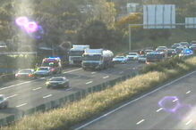 Acidente condiciona trânsito na A2, sentido norte/sul, junto ao Fogueteiro