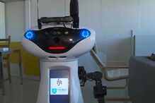 2018-04-11_17_06.14 robot.jpg