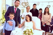 Mulher com cancro terminal dá à luz bebé prematura e morre dias depois