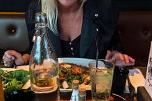 Professora de 53 anos realizava fantasias sexuais com aluno menor