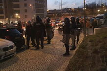 Batalha campal fere seis polícias na Luz